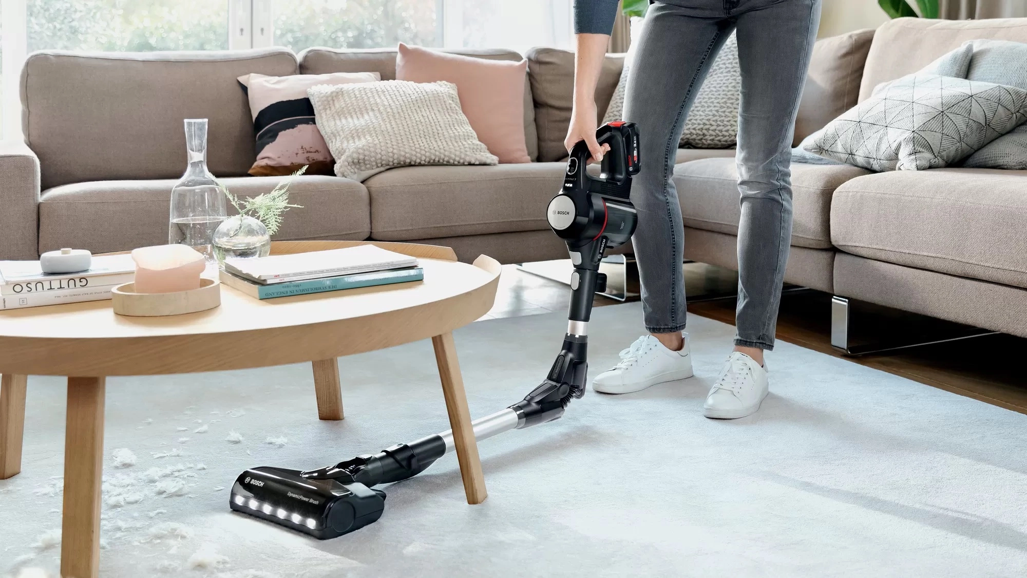 Вертикальный пылесос Bosch BCS712XXL