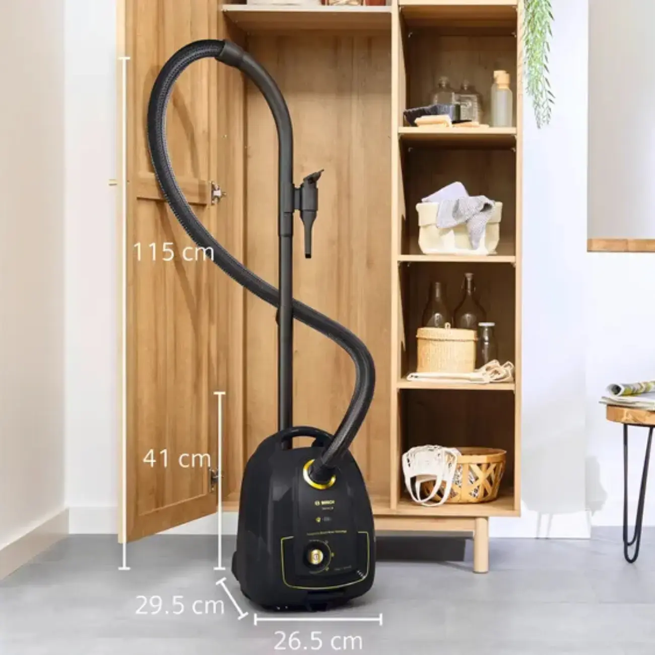 Пылесос Bosch BGL38GOLD с мешком