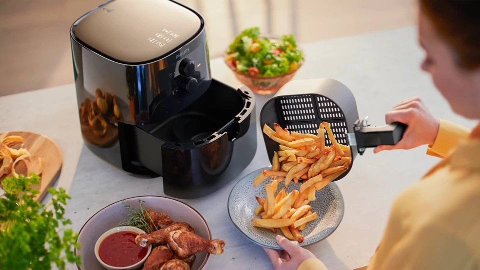 Аэрогриль (аэрофритюрница) Philips Airfryer HD9200 Series 3000 на 4.1 литров