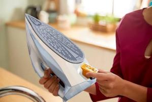 Утюг Philips Azur DST7011/20 (серия 7000)