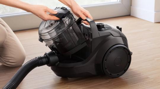 Пылесос с контейнером Bosch Serie 4 BGC21X300